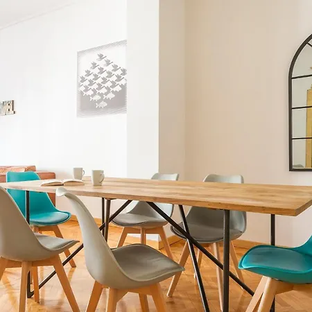 Plum Guide - Parsonage Apartment