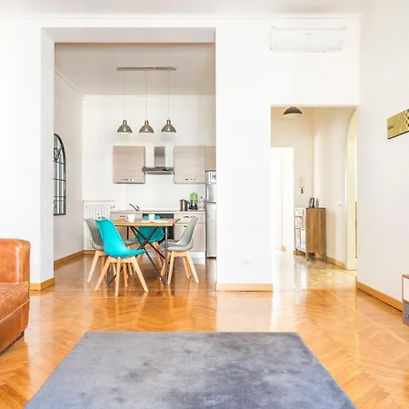 Apartment Plum Guide - Parsonage Milan