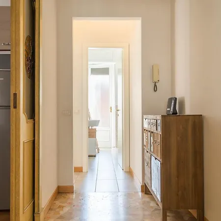 Apartment Plum Guide - Parsonage Milan